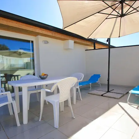 Sud Est مارينا دي راغوزا